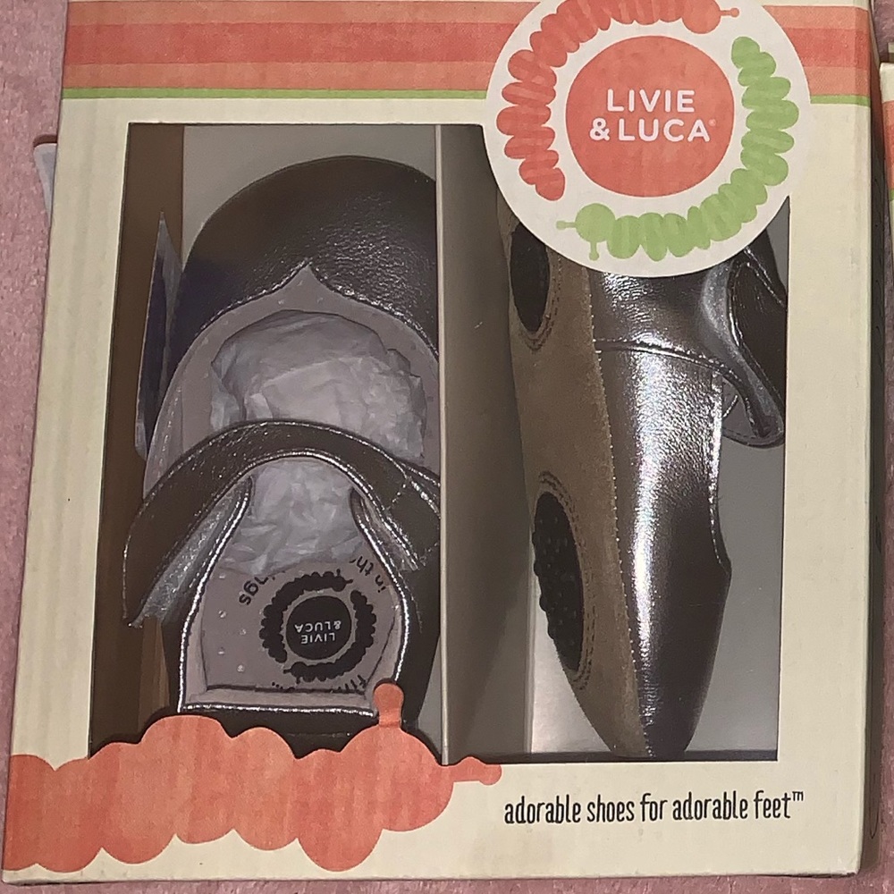 12-18 month Livie and Luca